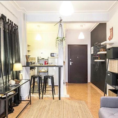 Luxuriously Central Studio In The Heart Of Афіни Екстер'єр фото